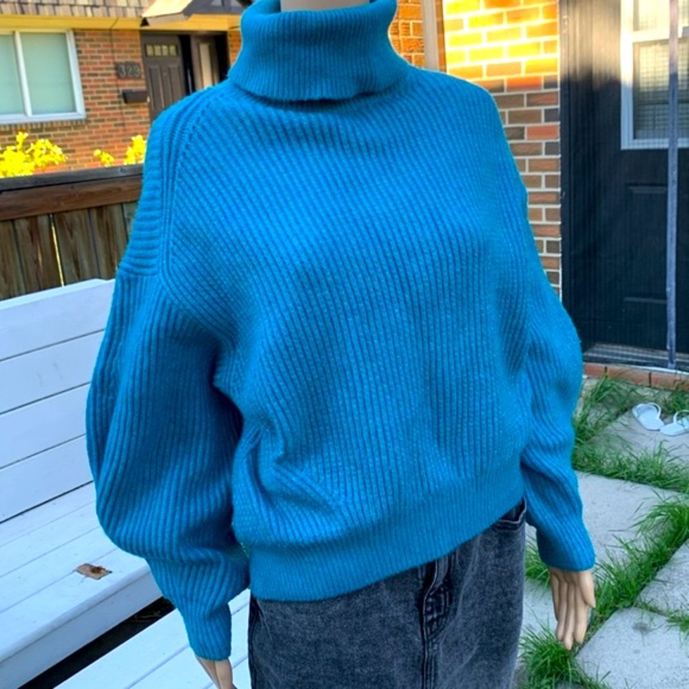 H&M chunky turtleneck cable knit sweater size:S